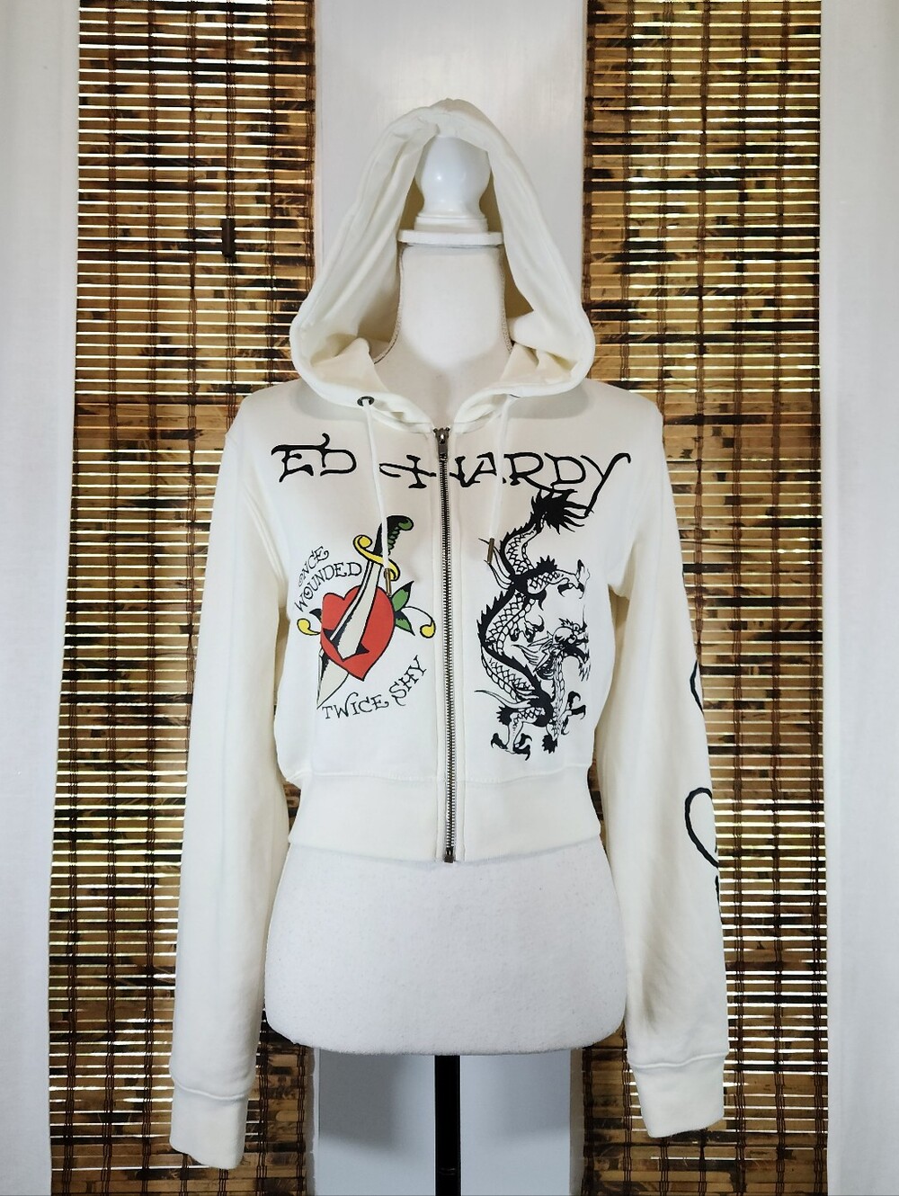 🔥 Vintage Y2K Vibe: Ed Hardy Dagger Heart Cropped Hoodie – Size Large 🔥